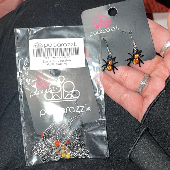 Paparazzi Earrings - Picture 6 of 7